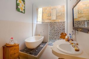 Hotel Bali: Ubud, Salle de bain,CC-01