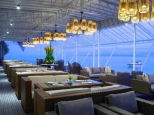 Restaurant sur la plage, hotel Bali